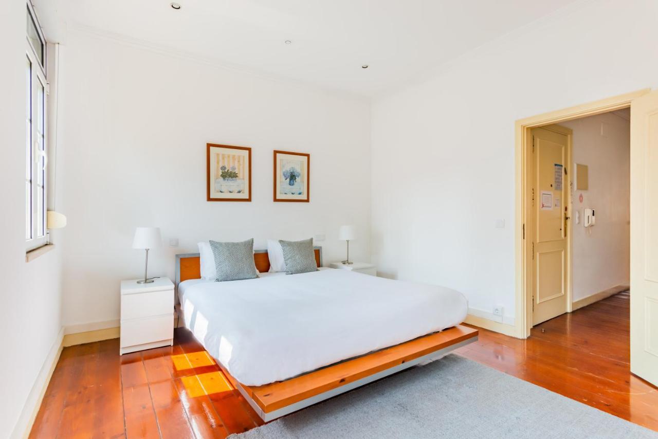 Almirante Home With 3 Bedrooms ลิสบอน ภายนอก รูปภาพ